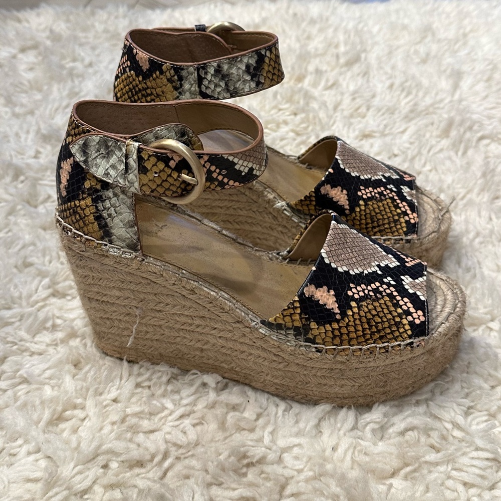 Marc Fisher Alida Espadrille Wedges size 8